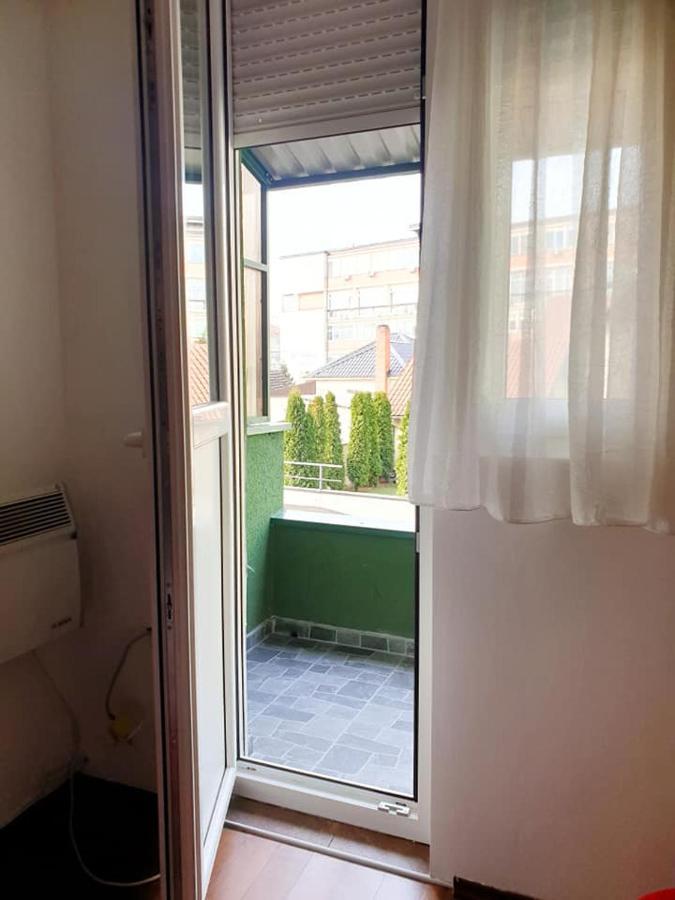 Stan Na Dan Loznica Apartment Екстериор снимка